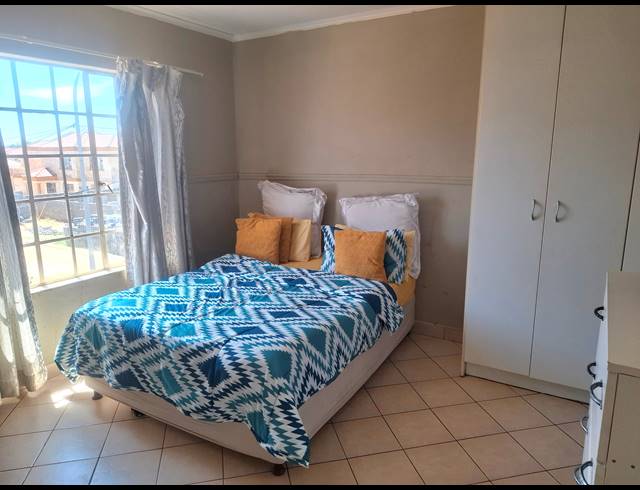 2 BEDROOM SECTIONAL TITLE FOR SALE IN EIKE PARK
